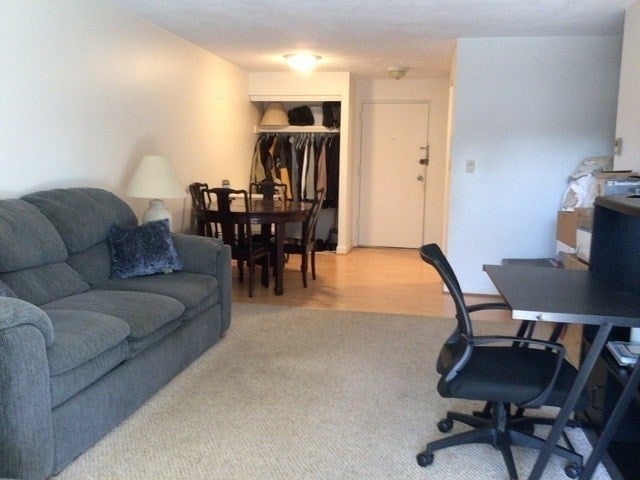 65 Fountain Ln 9