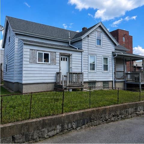 Photo of 21 Everett St, Fall River, MA 02723 (MLS # 73566121)