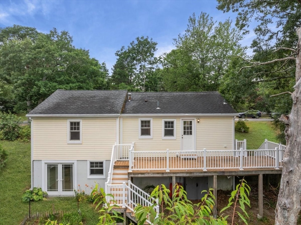 11 Peaceful Ln