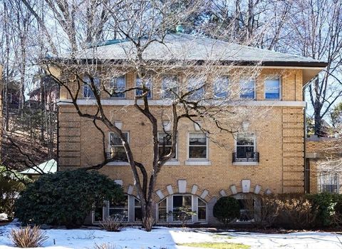 75 Glen Rd B4 Brookline MA 02445