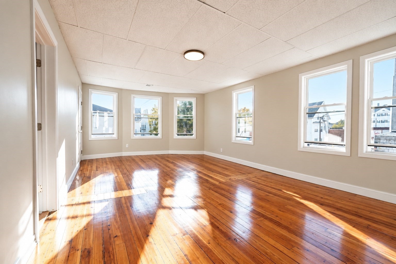 Photo of 1653 Acushnet Ave, New Bedford, MA