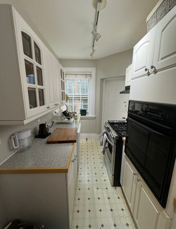 1572 Mass Ave #55, Cambridge, MA Photo #5