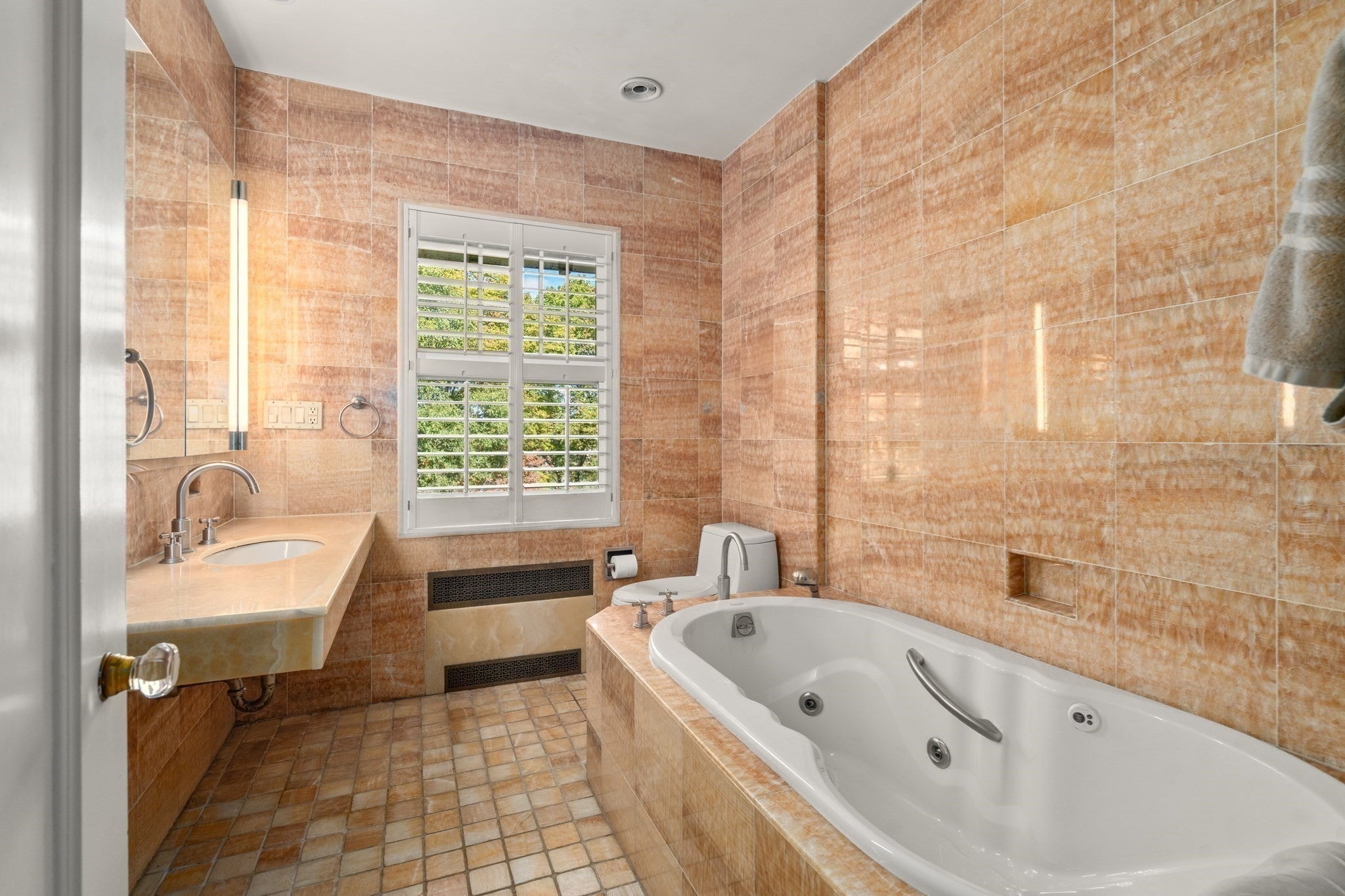 41 Montvale Rd, Newton, MA, 41 Montvale Rd, Newton, MA Photo #14