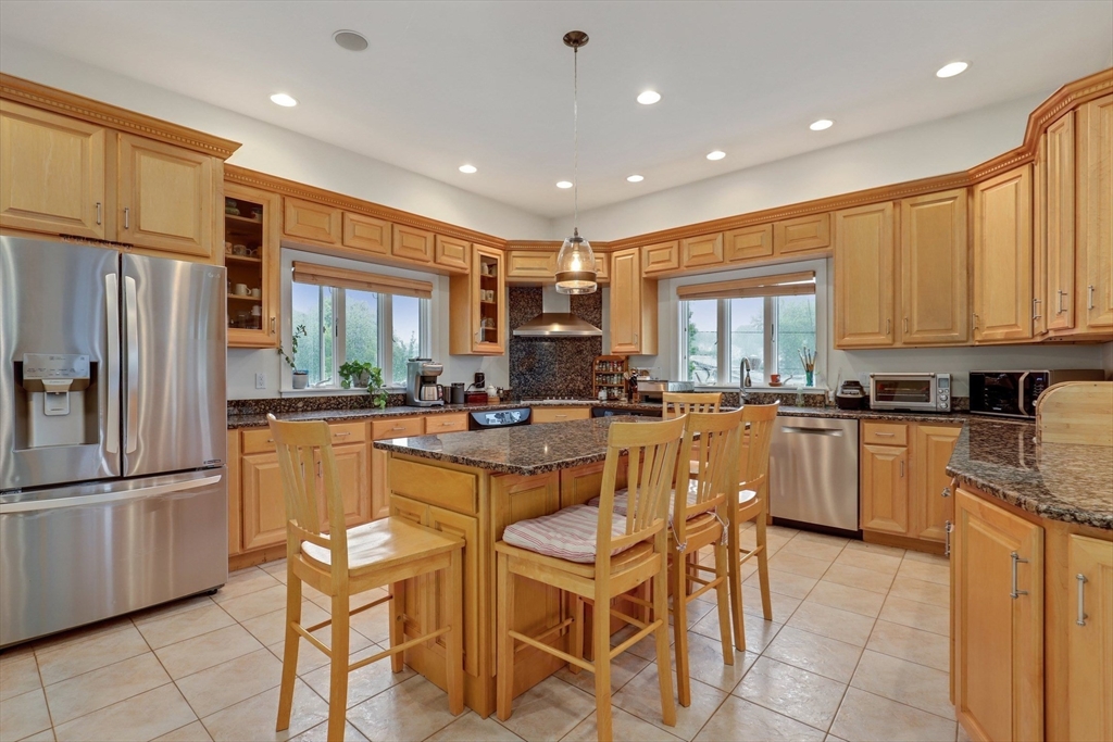 Photo of 13 Essex St, Lynn, MA
