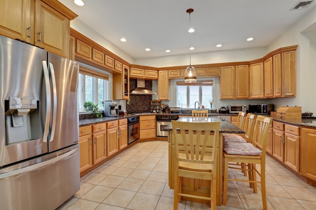 13 Essex St #2, Lynn, MA, 13 Essex St #2, Lynn, MA Photo #3