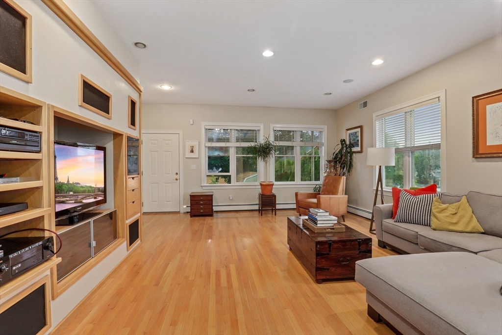 13 Essex St #2, Lynn, MA, 13 Essex St #2, Lynn, MA Photo #11