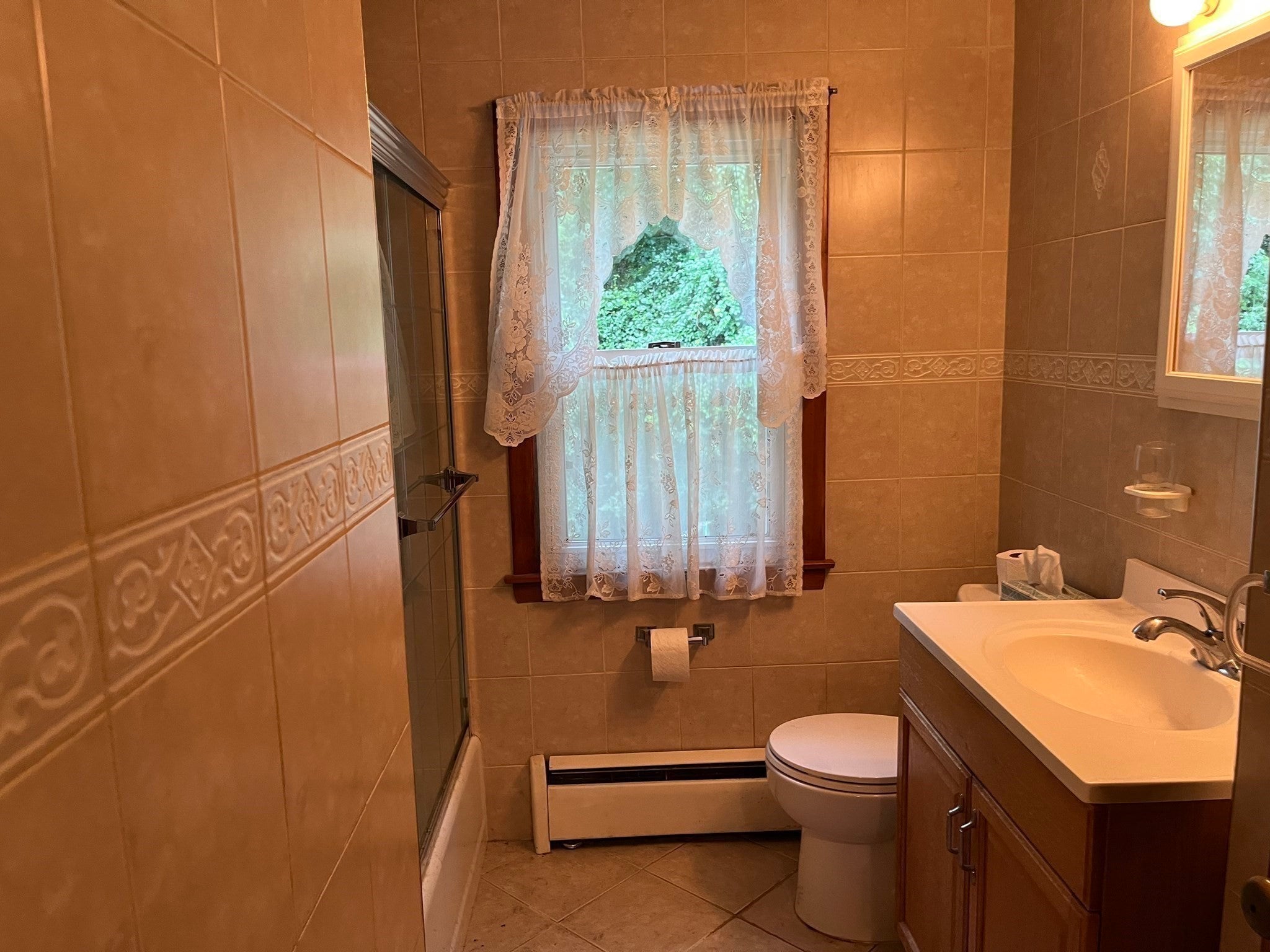 473 Irene St, Chicopee, MA Photo #12