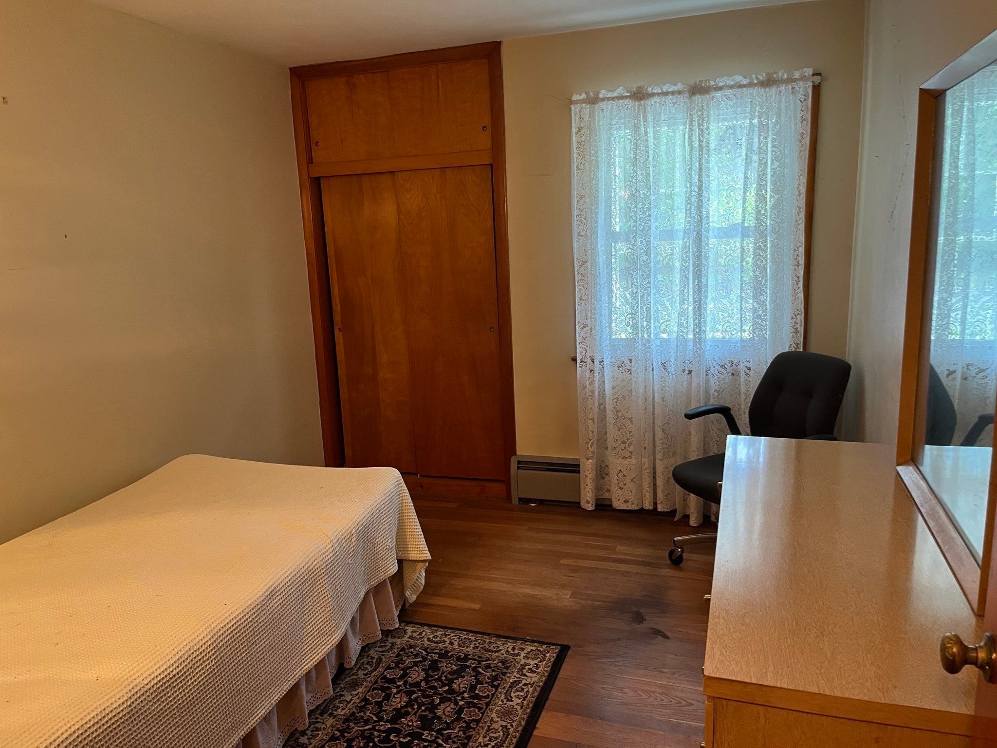 473 Irene St, Chicopee, MA Photo #10