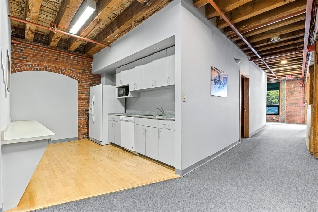 28 Atlantic Ave 135-138