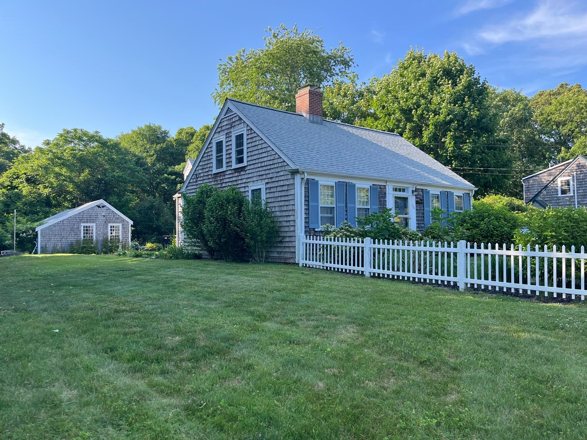 170 Lakeview Ave, Falmouth, MA Photo #2