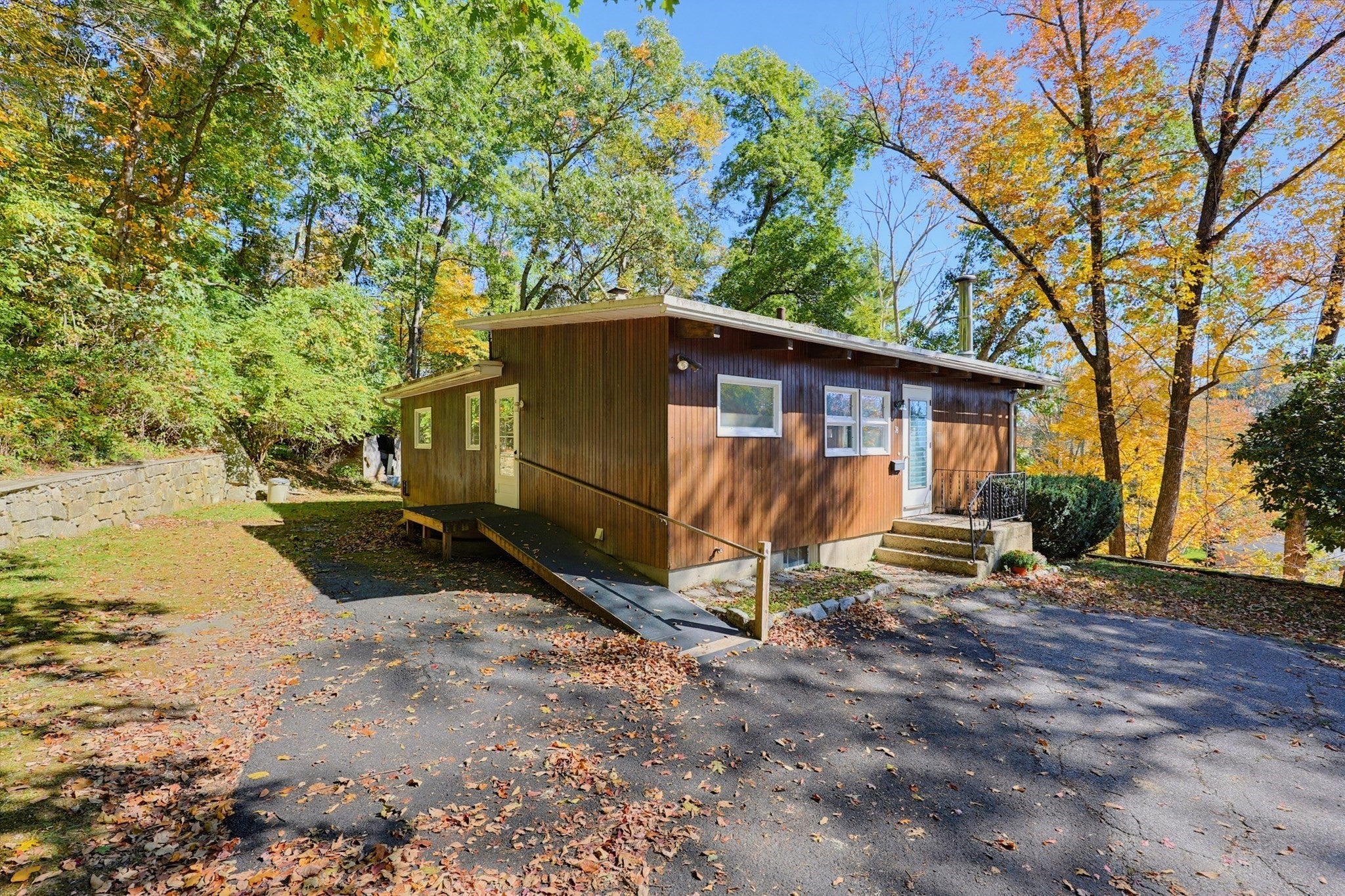 58 Dudley Ave