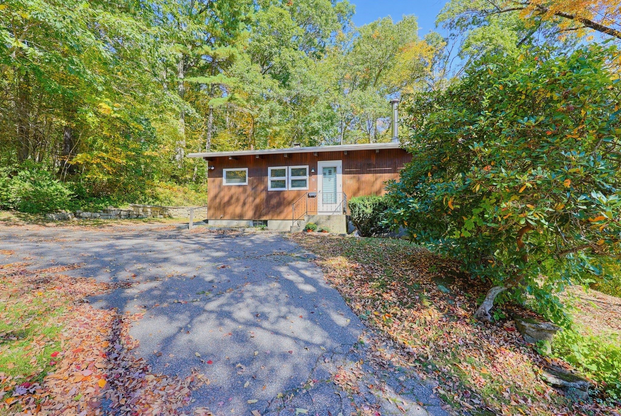 58 Dudley Ave