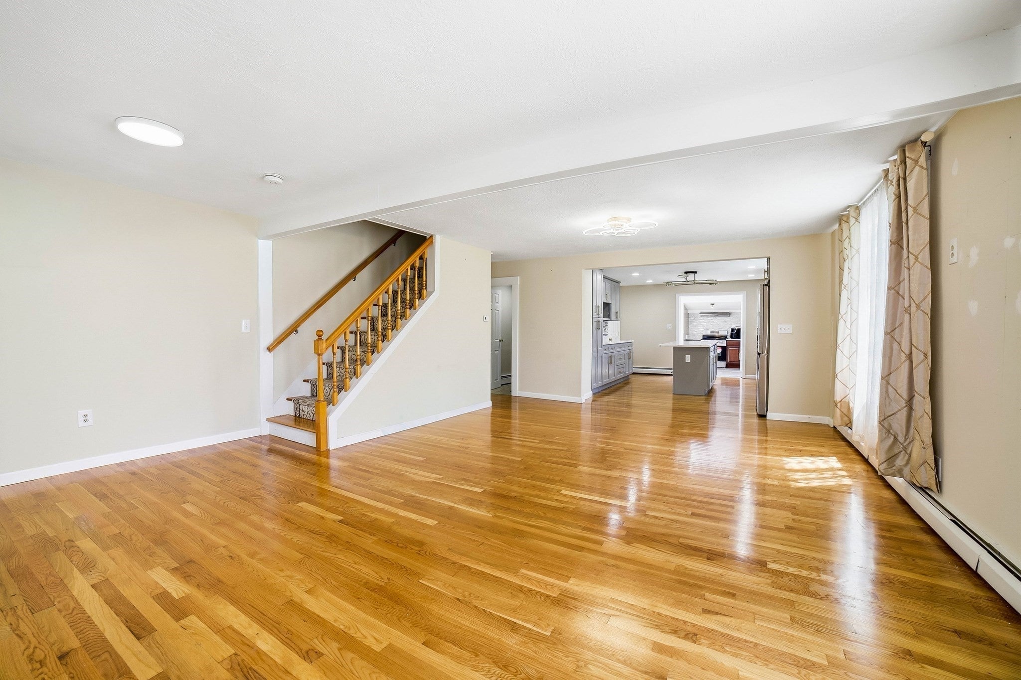 11 Hampton St