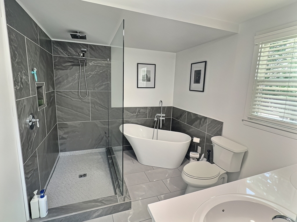 2 Mcfarlin Rd, Carver, MA Photo #19