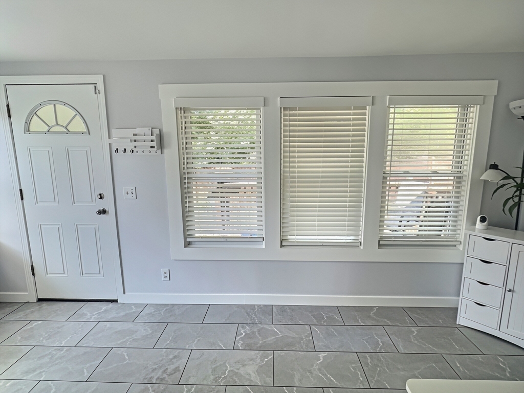 2 Mcfarlin Rd, Carver, MA Photo #15