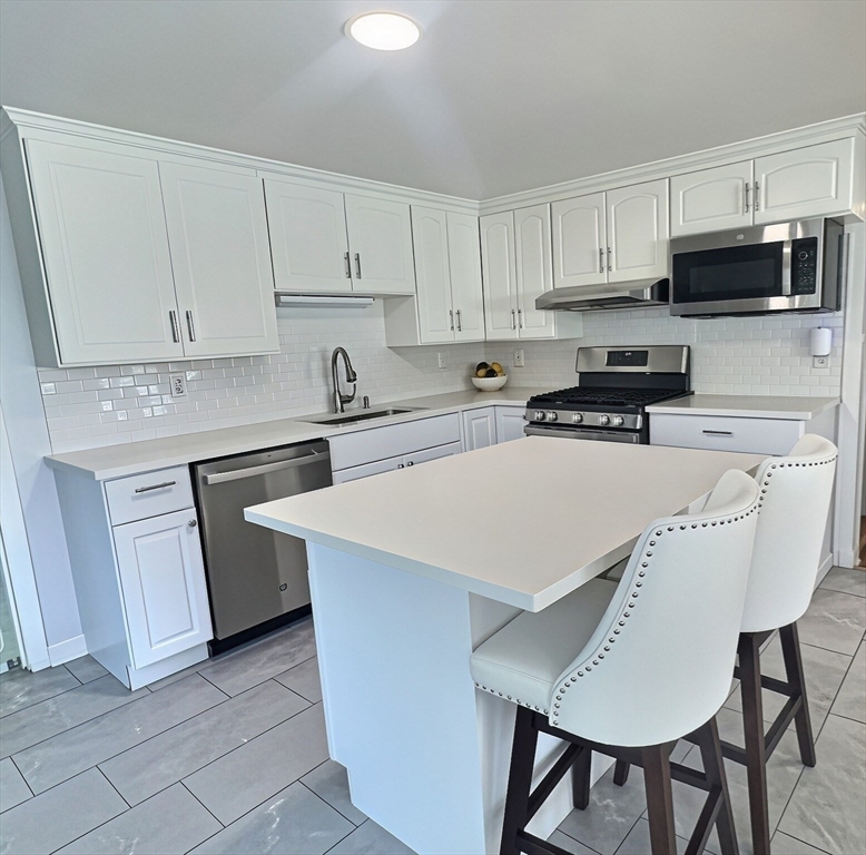 2 Mcfarlin Rd, Carver, MA Photo #7