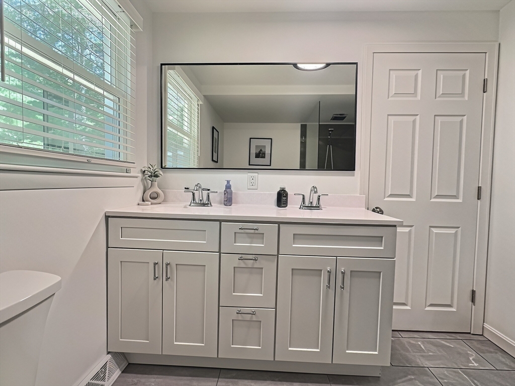 2 Mcfarlin Rd, Carver, MA Photo #20