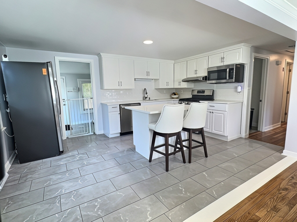 2 Mcfarlin Rd, Carver, MA Photo #8