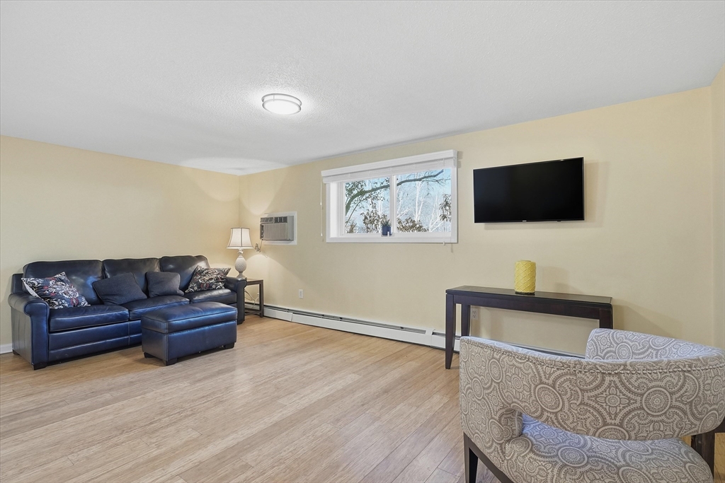 7 Birchwood Pointe 101