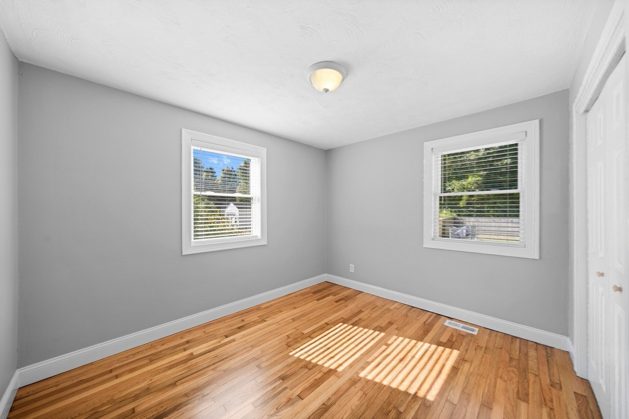 42 Holland Dr, East Longmeadow, MA, 42 Holland Dr, East Longmeadow, MA Photo #14