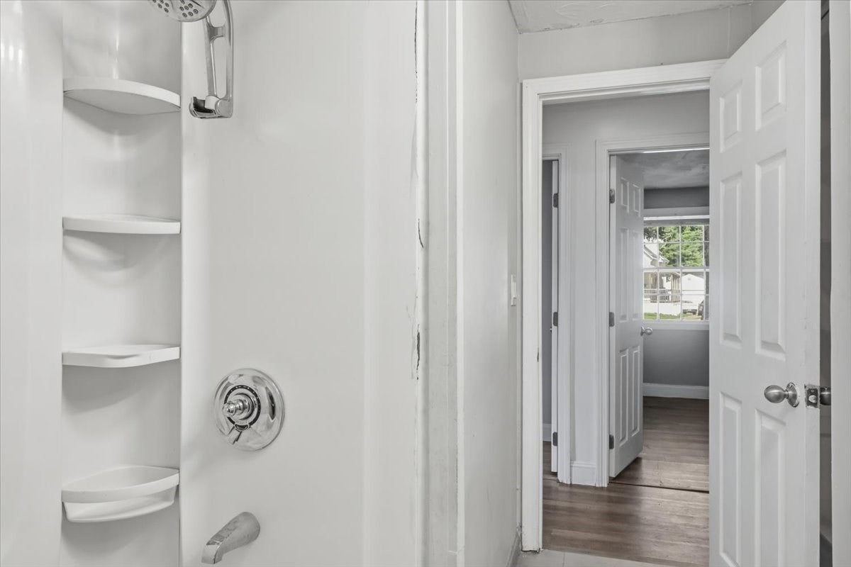 529 Howard St, Brockton, MA Photo #20