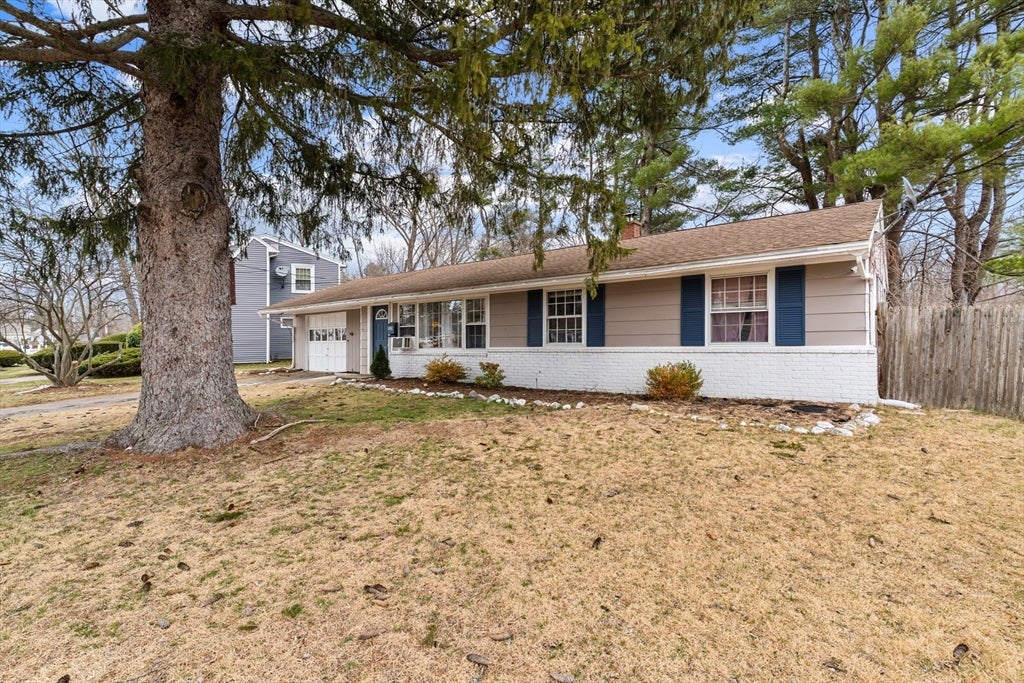 Photo of 529 Howard St, Brockton, MA
