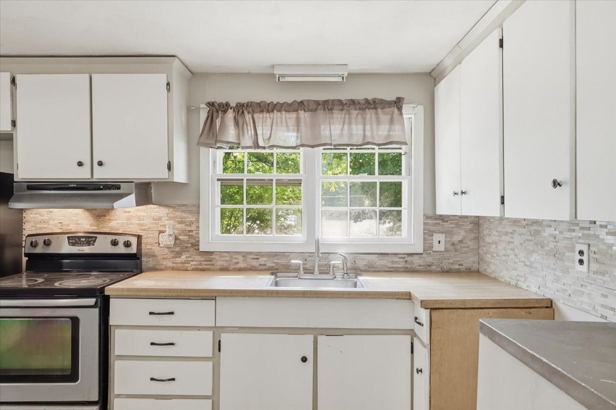 529 Howard St, Brockton, MA Photo #9