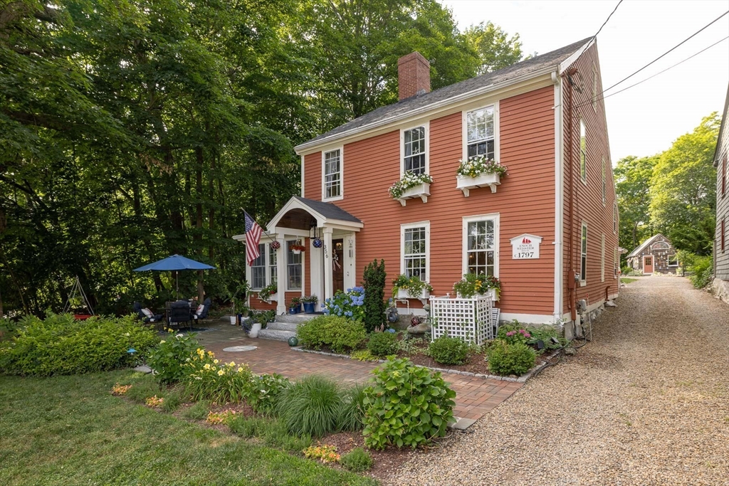 356 Main St