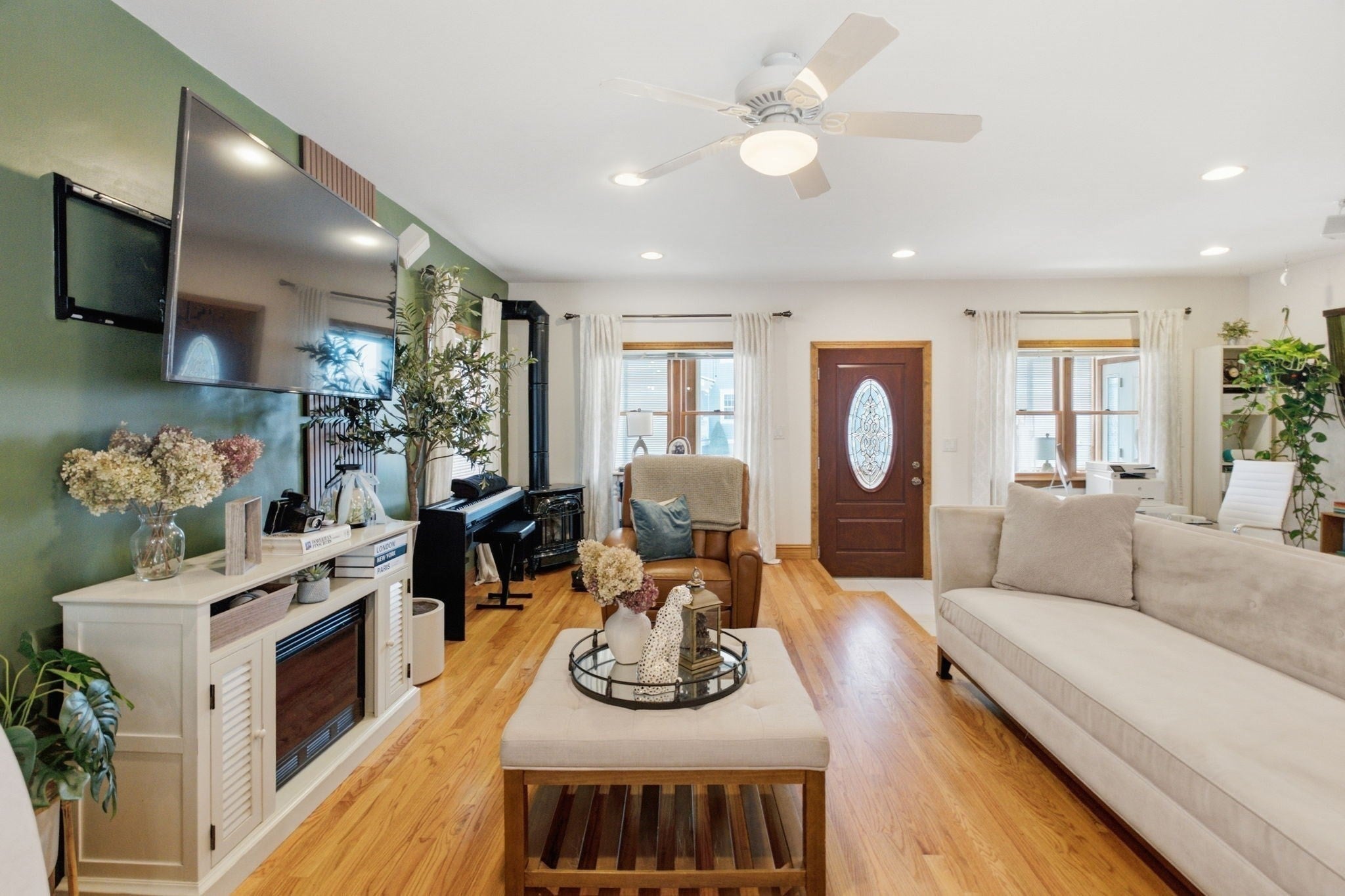 35 Triton Ave