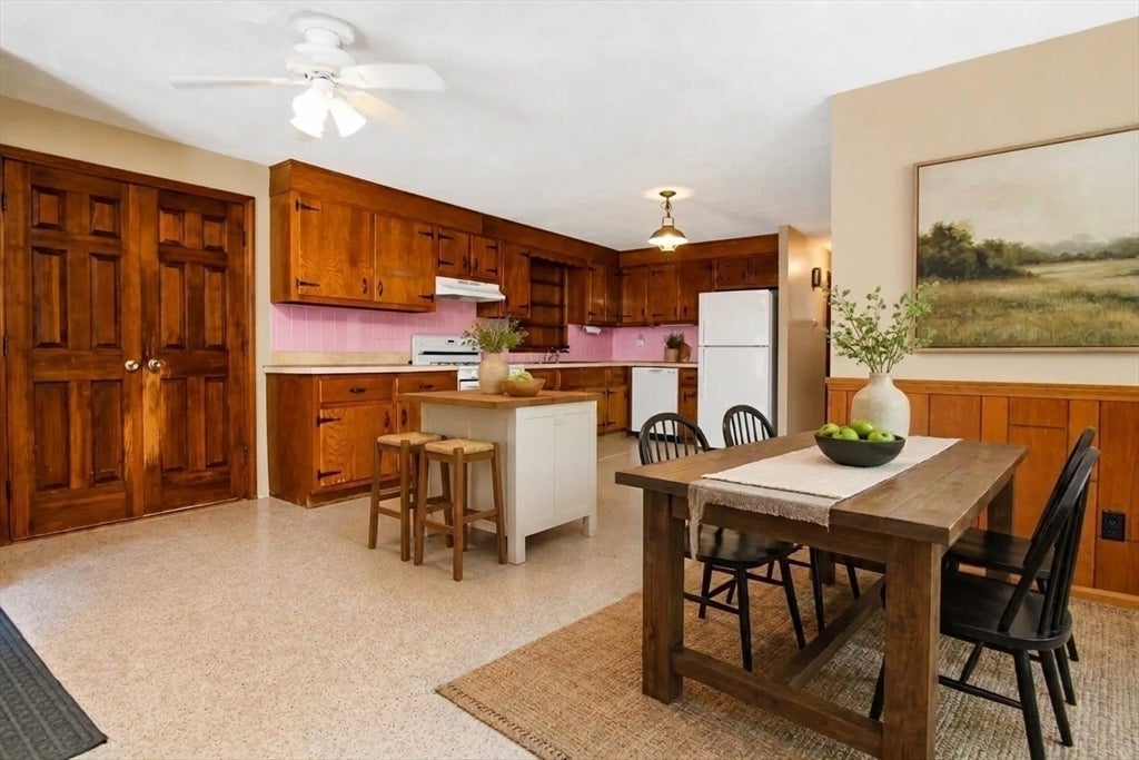 82 Pine Valley Dr
