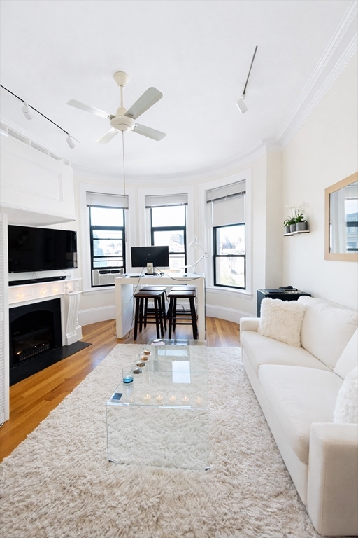 271 Dartmouth St 4K
