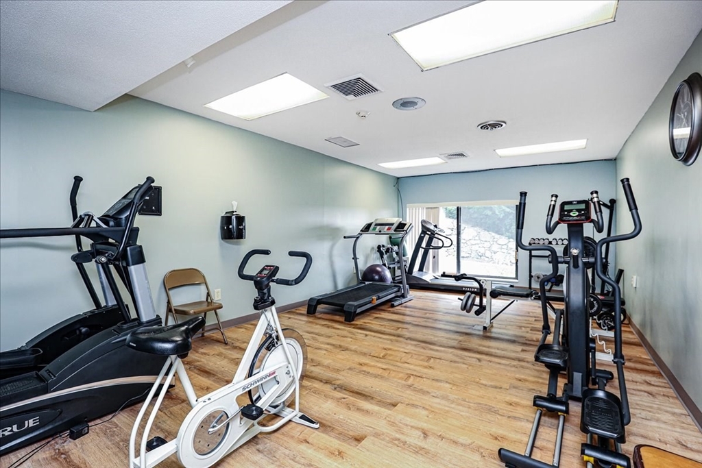 1006 Paradise Road 1-N