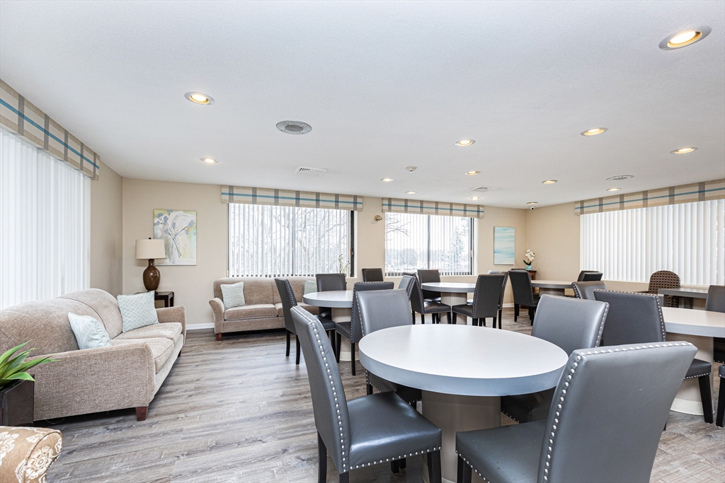1006 Paradise Road 1-N