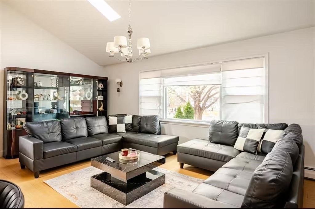 115 Lynnway