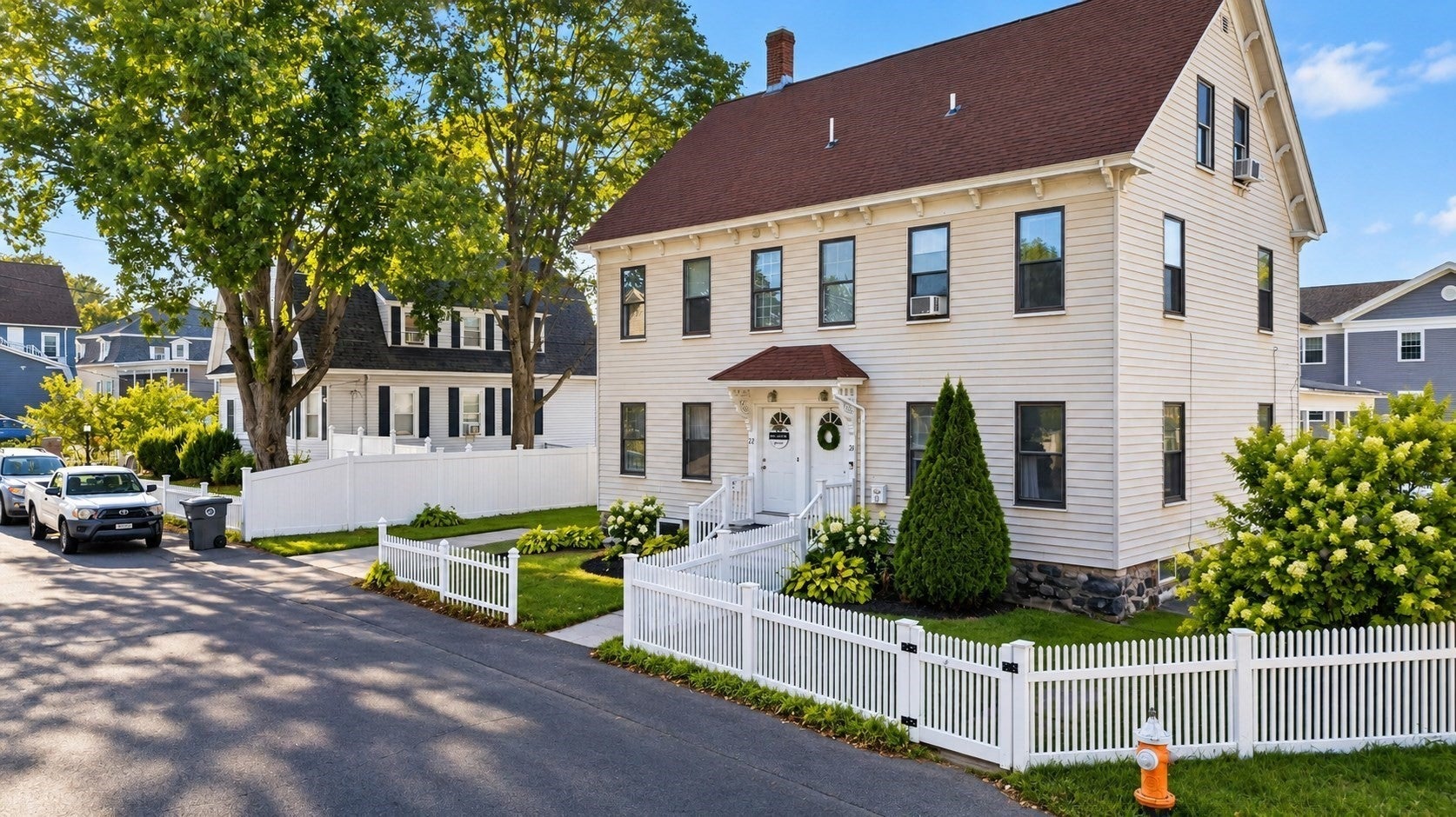 22 Cleveland St 22