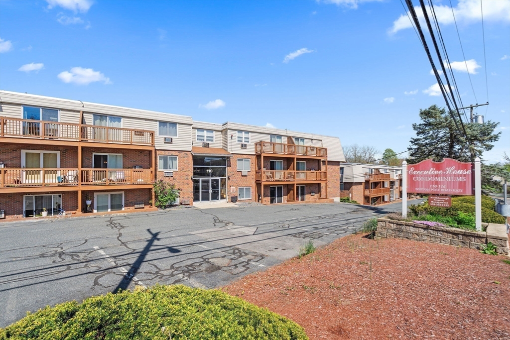 110 Boston Post Rd. E RD #8, Marlborough, MA, 110 Boston Post Rd. E RD #8, Marlborough, MA Photo #3