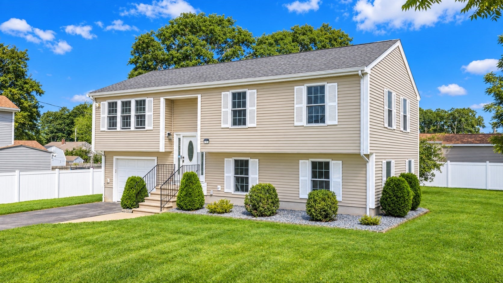 7 Vincent St, Dartmouth, MA Photo #1