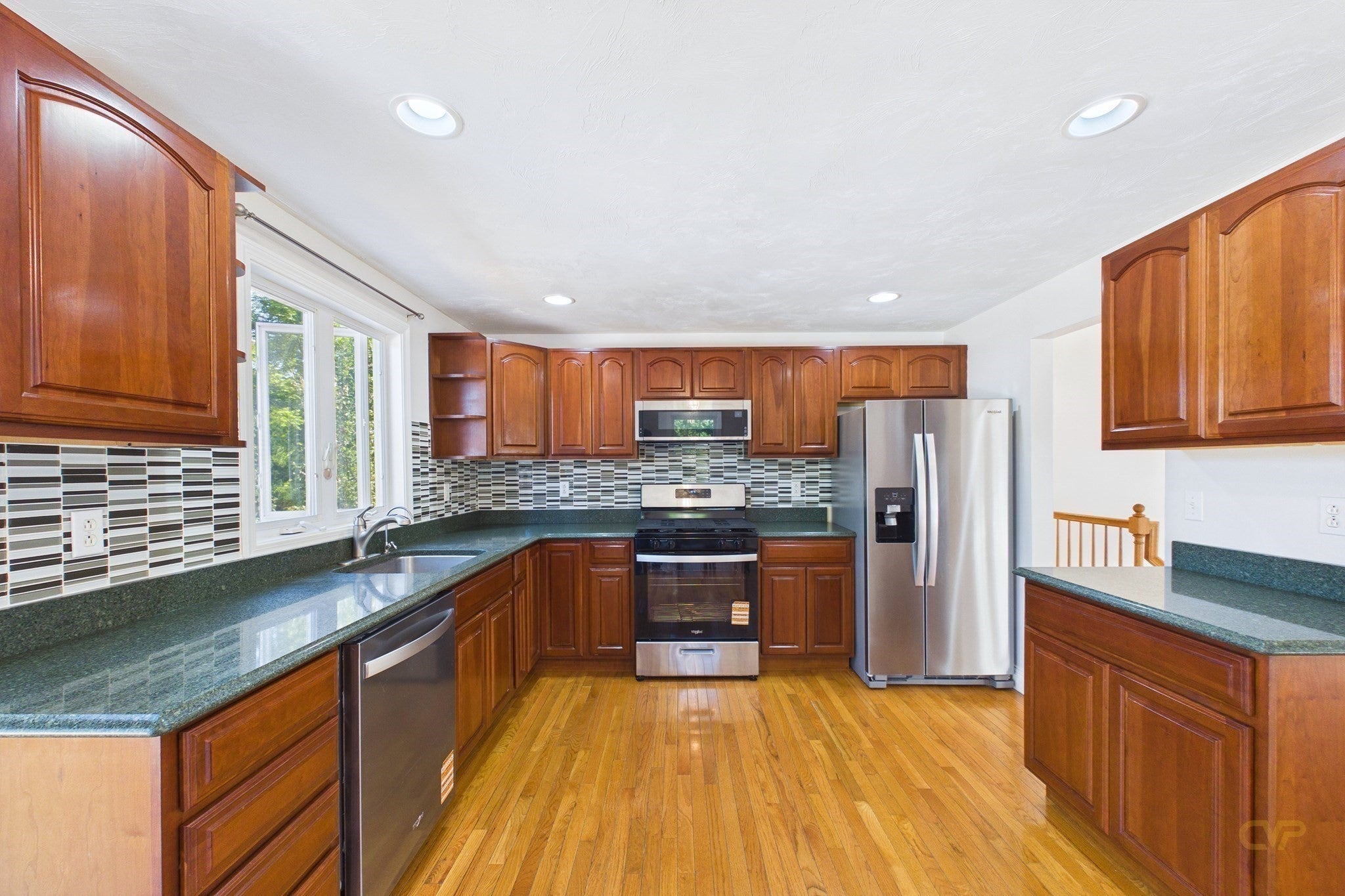 7 Vincent St, Dartmouth, MA Photo #10