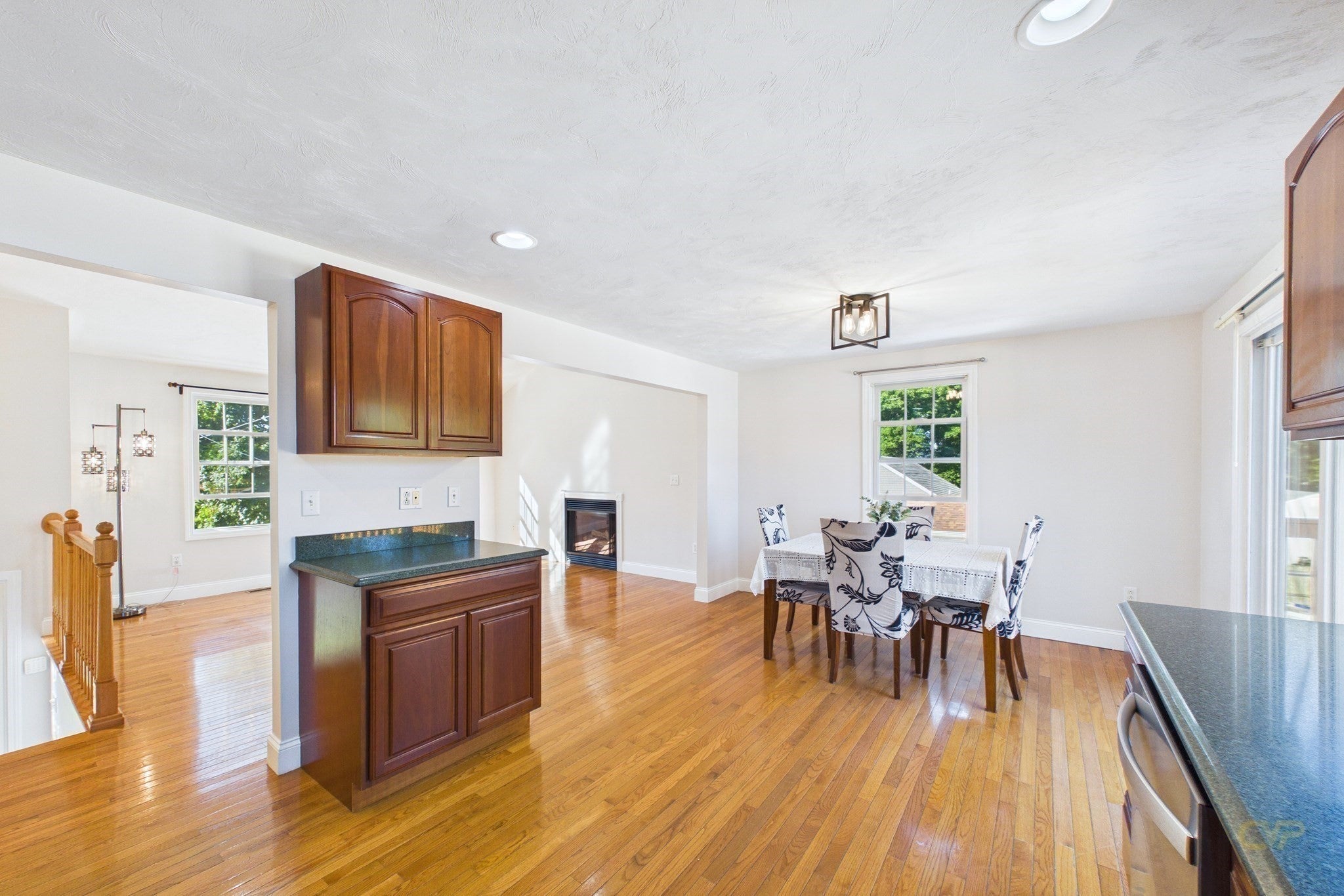 7 Vincent St, Dartmouth, MA Photo #9