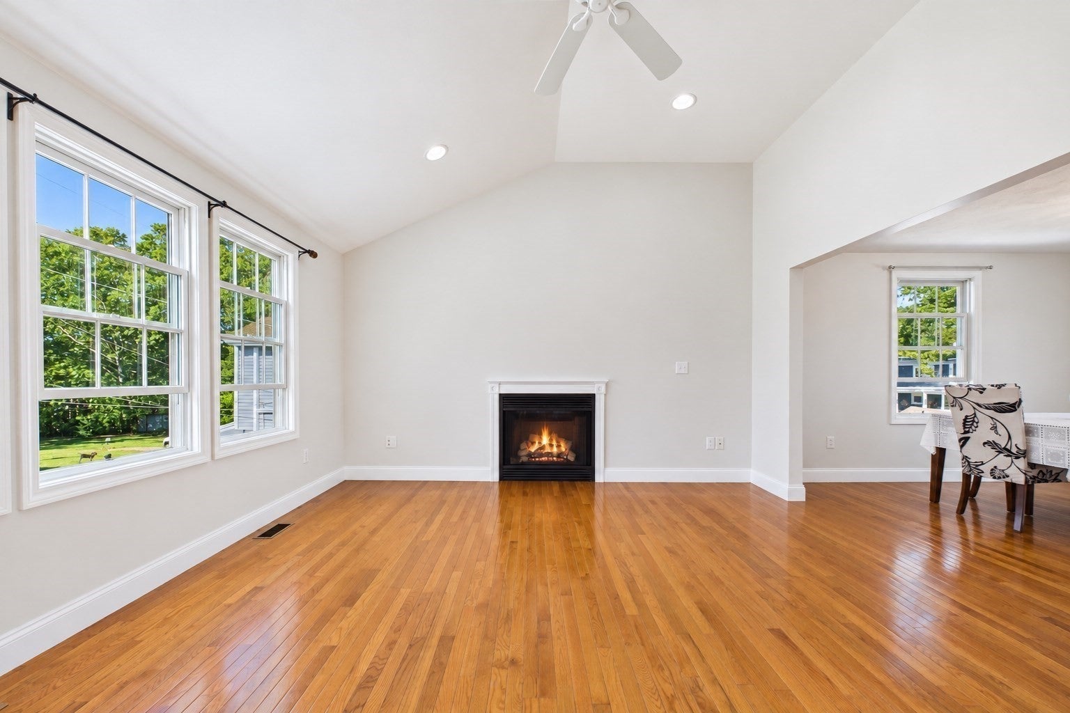 7 Vincent St.
