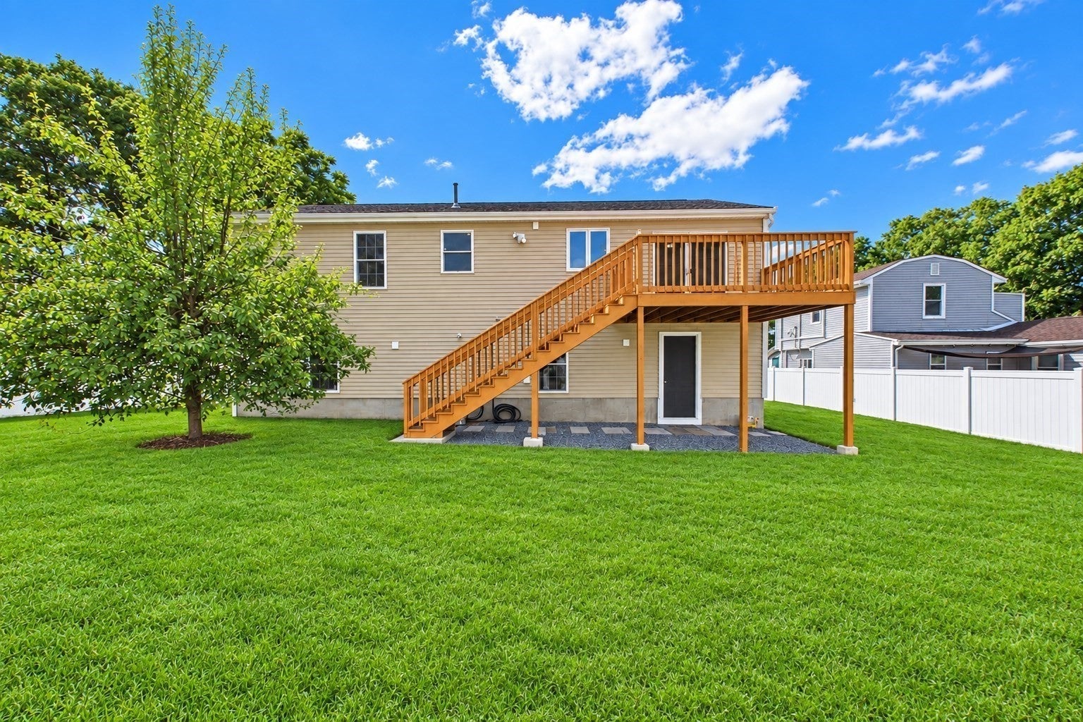 7 Vincent St, Dartmouth, MA Photo #23