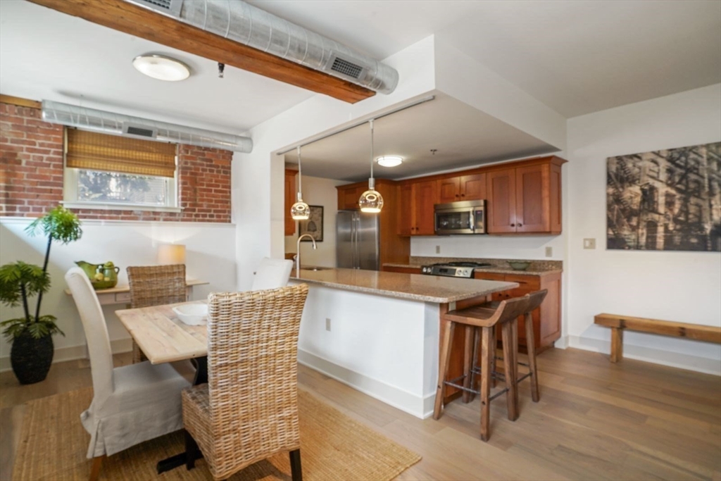 22 Cottage Park Ave 1