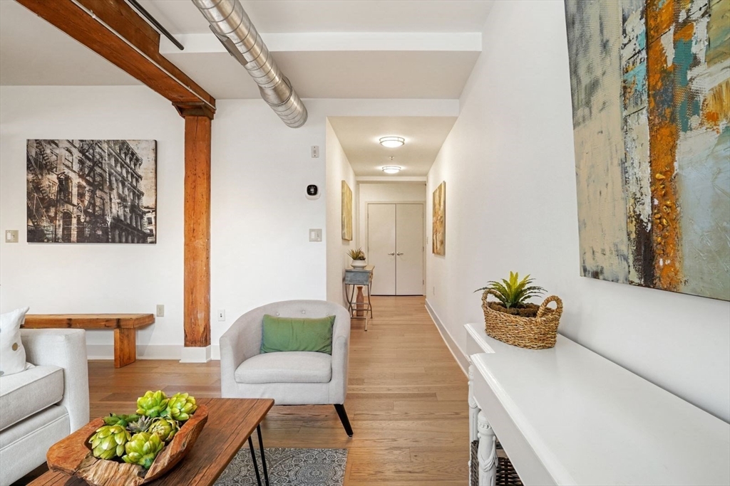 22 Cottage Park Ave 1