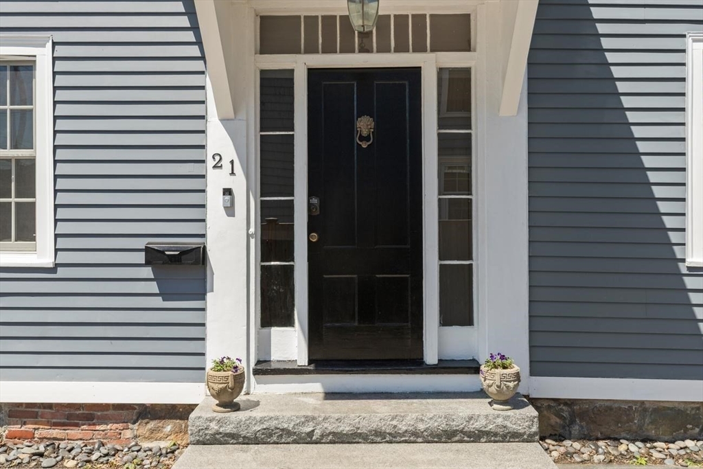 21 Purchase St