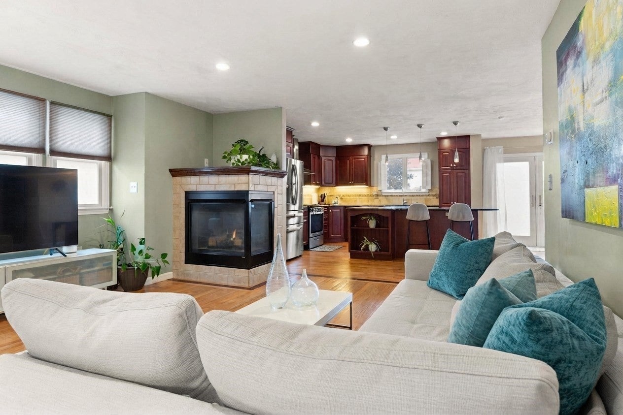 16 Saint James Ave, Norwood, MA, 16 Saint James Ave, Norwood, MA Photo #5