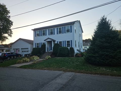 41 Richard St Saugus MA 01906