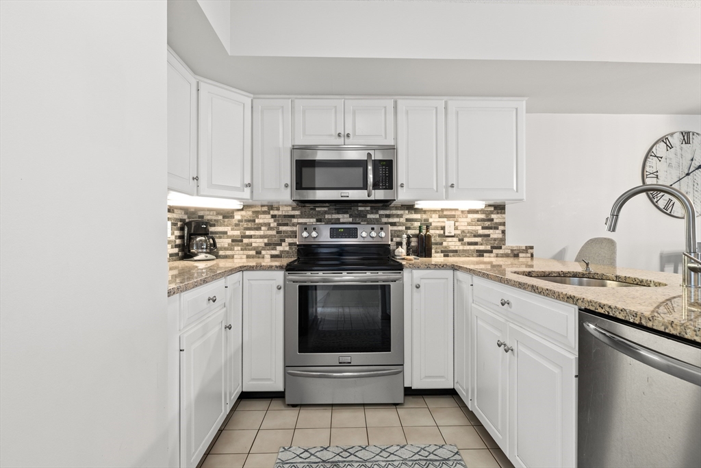 29 Merganser Way #29, Walpole, MA Photo #5