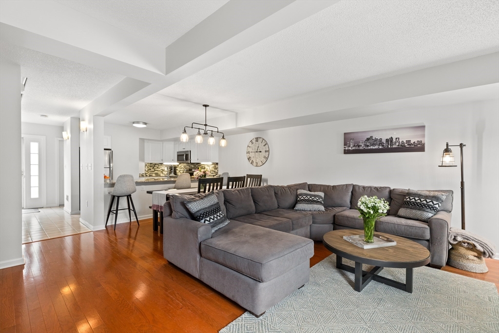 29 Merganser Way #29, Walpole, MA Photo #11