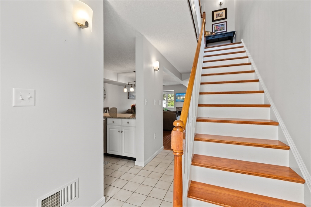 29 Merganser Way #29, Walpole, MA Photo #14