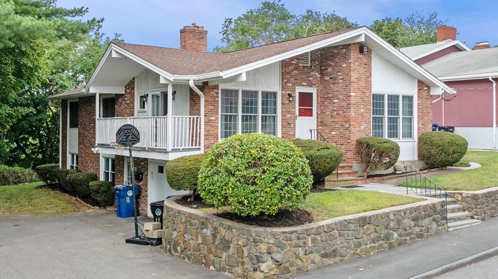 11 Mooney Rd, Salem, MA, 11 Mooney Rd, Salem, MA Photo #3